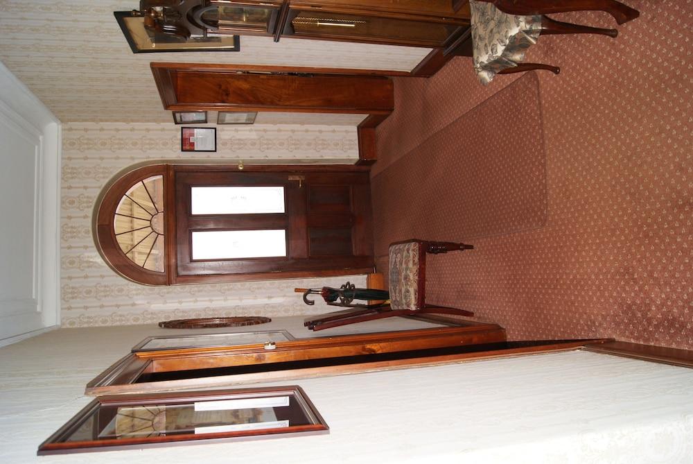 Meredith House Swansea Esterno foto