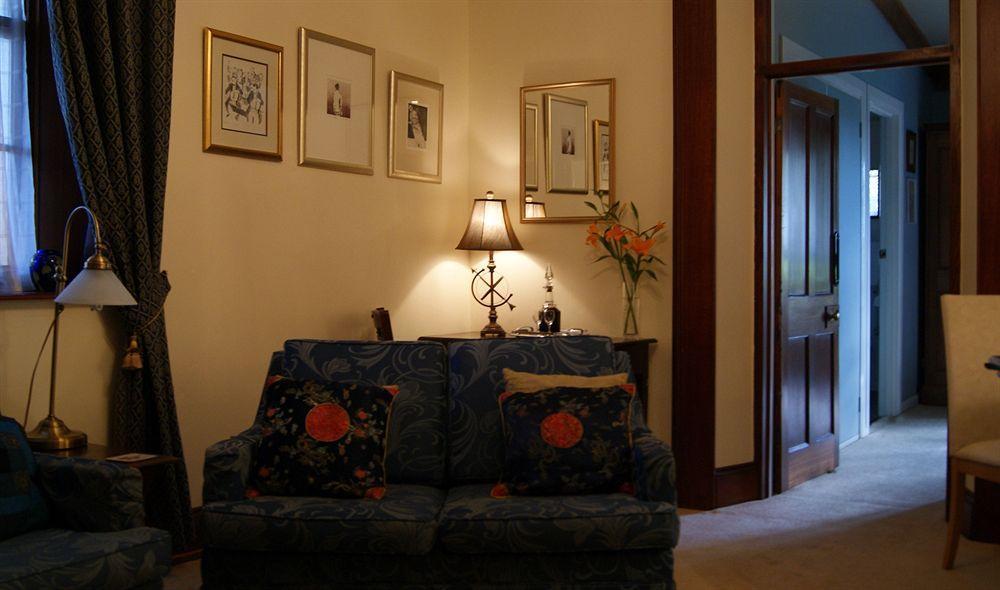 Meredith House Swansea Esterno foto